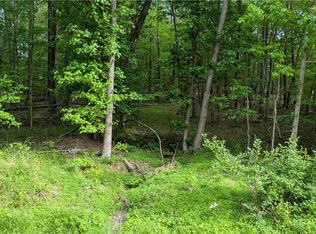 216 Knollwood Dr #5, Eden, NC 27288