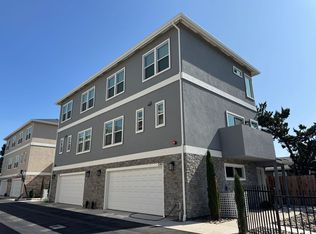 240 W Pearl Ave, Stockton, CA 95207