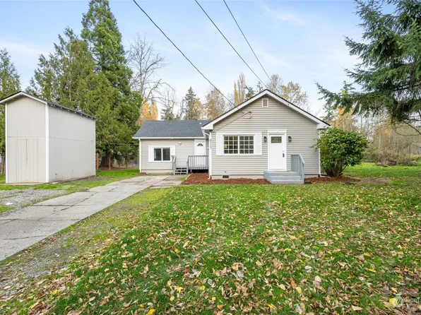 9717 9th Avenue E, Tacoma, WA 98445