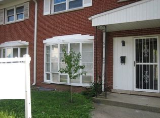 8910 Robin Dr APT C, Des Plaines, IL 60016
