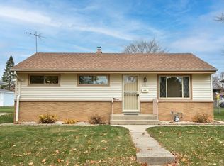 5508 W Cold Spring Rd, Milwaukee, WI 53220