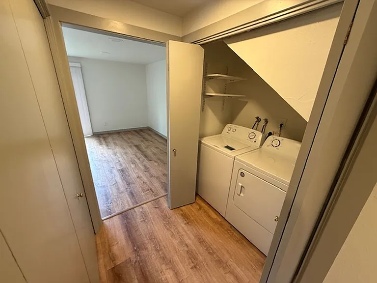 720 NW Walnut Blvd — Photo 14