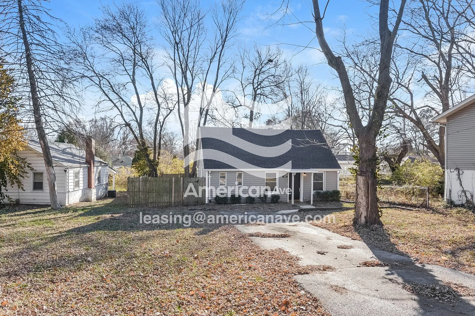 228 Manning Ave photo 1