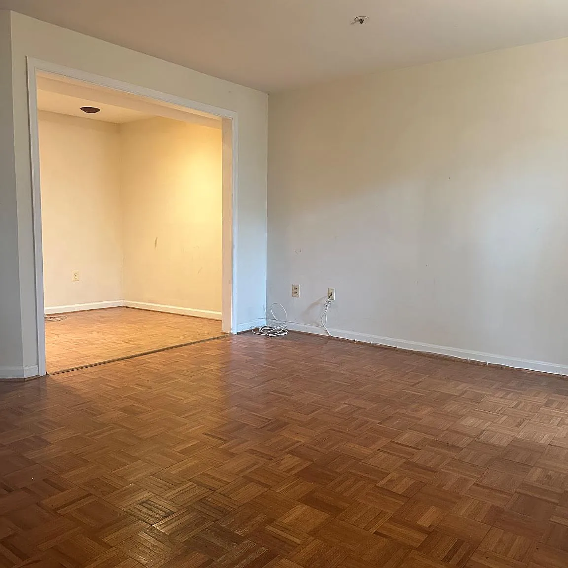 3 bed, 4.0 bath, 1373 sqft, $2,800 — Photo 4