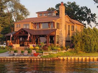 13500 Enid Blvd, Fenton, MI 48430