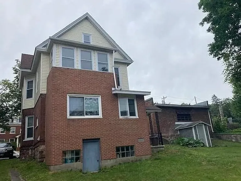 129 S Willard St — Photo 2