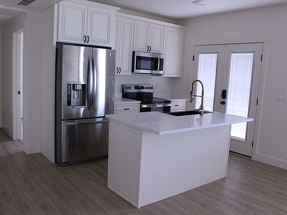 3rd image of 7038 W Hazel Oak Ct