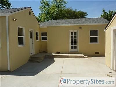 3rd image of 4309 H St