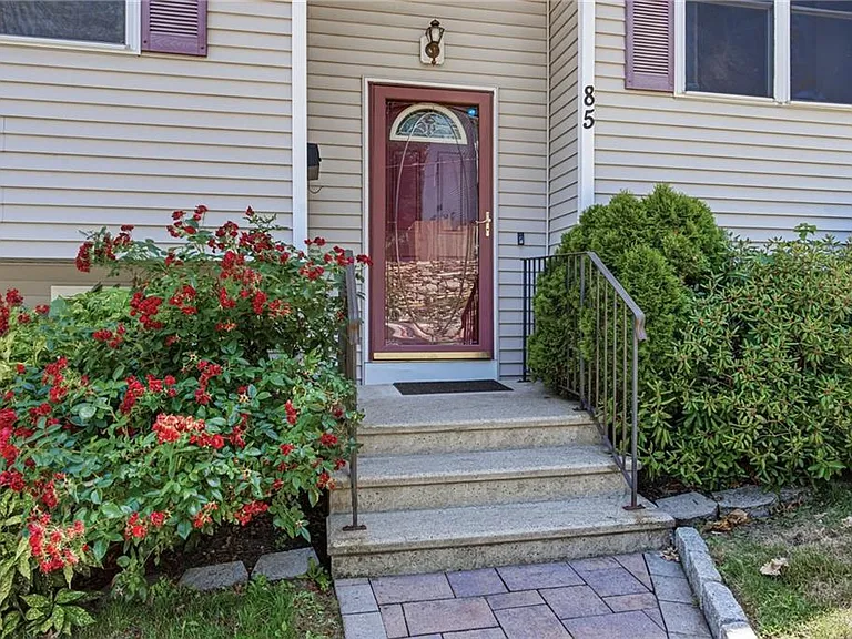 85 Smart St — Photo 4