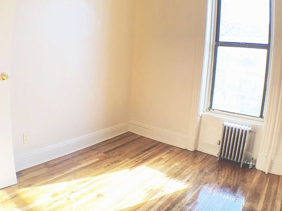 2nd image of 497 7th Ave APT 4B