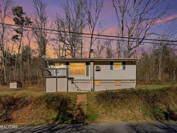 4th image of 950 Indian Gap Rd