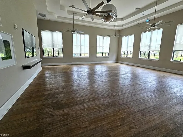 4870 Frattina St — Photo 35