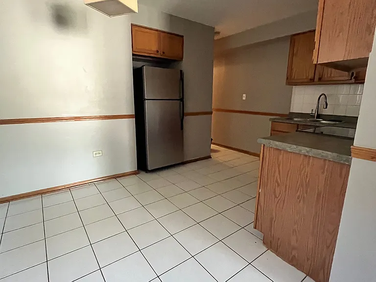 8942 S Roberts Rd #1S — Photo 4