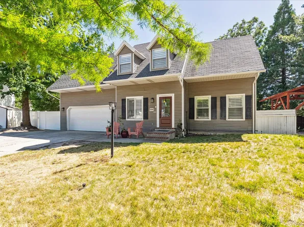 9066 S Newcastle Cir, Sandy, UT 84093