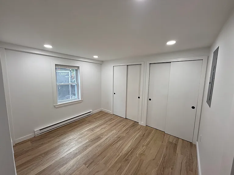35 Hooker St #1 — Photo 4