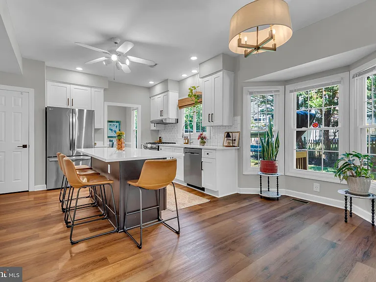 2816 Bargate Ct — Photo 18