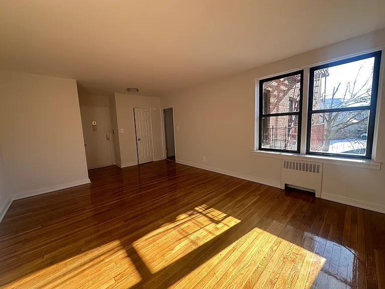 61-88 Dry Harbor Rd #1F — Photo 2
