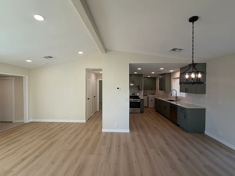 13336 Julian Dr — Photo 8