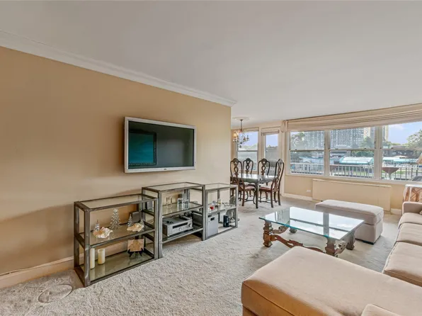 212-30 23rd Ave #1F, Bayside, NY 11360