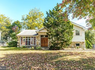 7925 Waltham Rd, Cheltenham, PA 19012