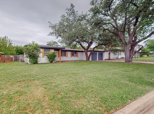 1736 Sheffield Pl, Fort Worth, TX 76112