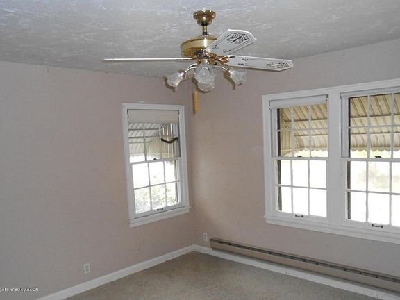 5th image of 2801 S Van Buren St