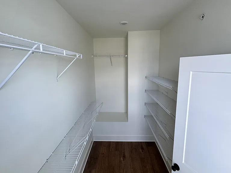 2684 Mackintosh Ct — Photo 20