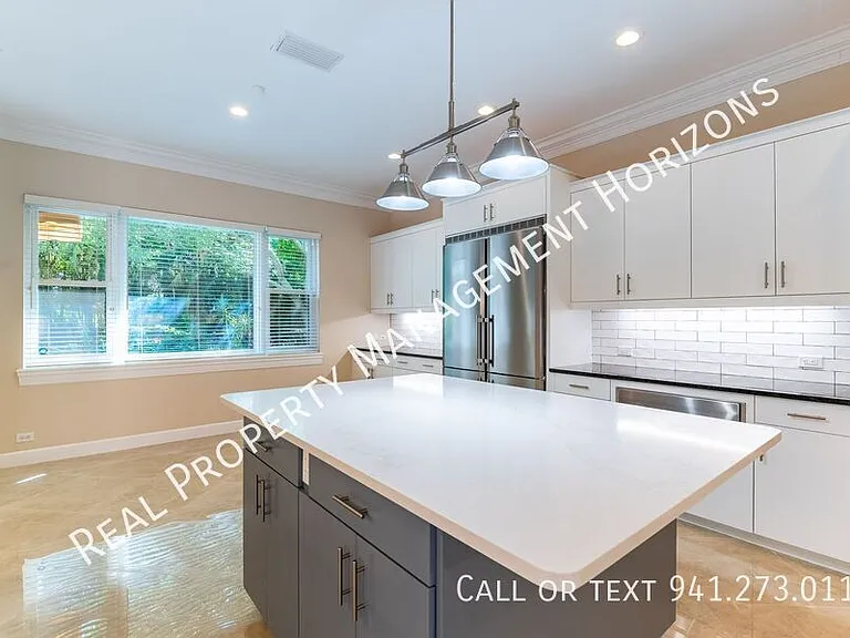 6914 Stanhope Pl — Photo 8