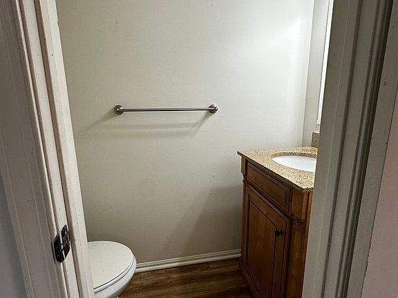3rd image of 81 Shawnee Pl #81