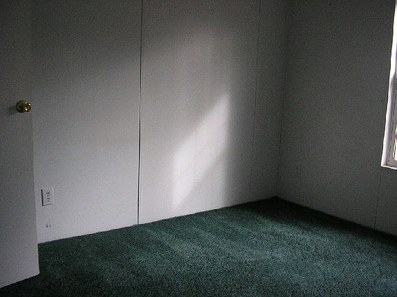 5th image of 226 Heather Ln