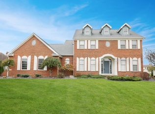 7882 Tuscany Dr, Poland, OH 44514