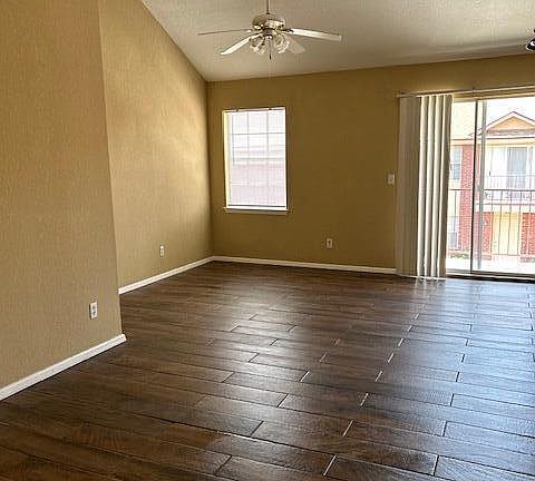 3rd image of 11275 Pebble Hills Blvd