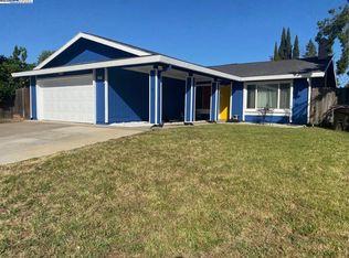 1700 Klamath River Dr, Rancho Cordova, CA