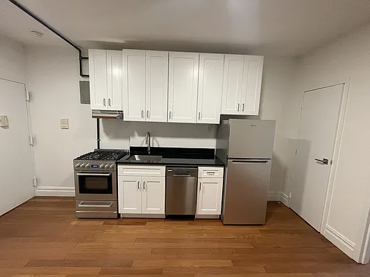 Rented by Compass | media 6