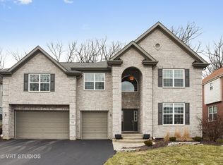 222 Regency Dr, Bartlett, IL 60103
