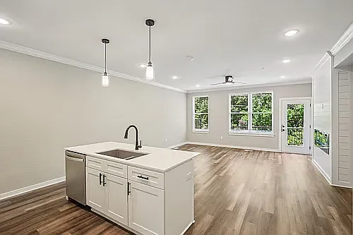 Greenwood Townhomes — Photo 51