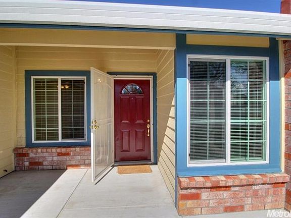 4th image of 3227 Osuna Way