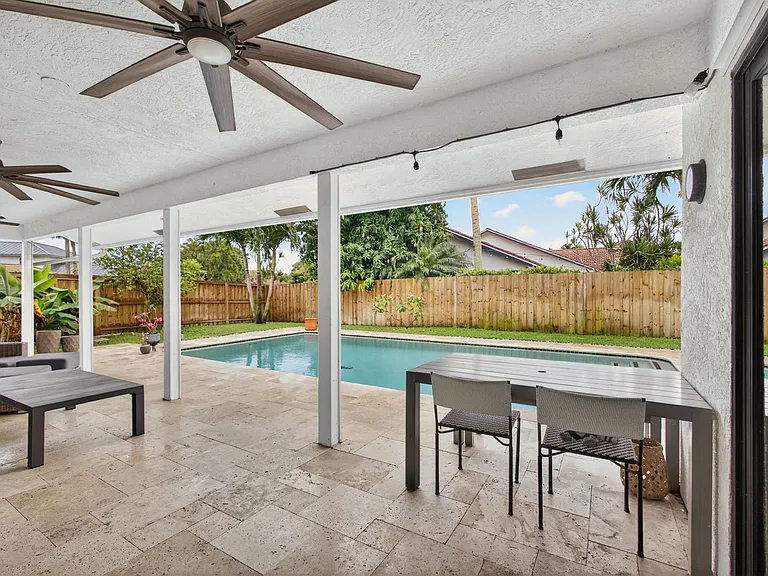 12897 La Rochelle Cir — Photo 61