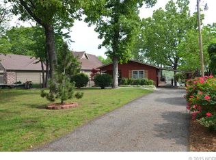364 Cliff Shore Dr, Eucha, OK 74342