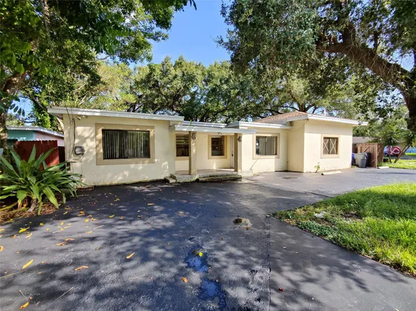 600 Columbus Parkway, Hollywood, FL 33021