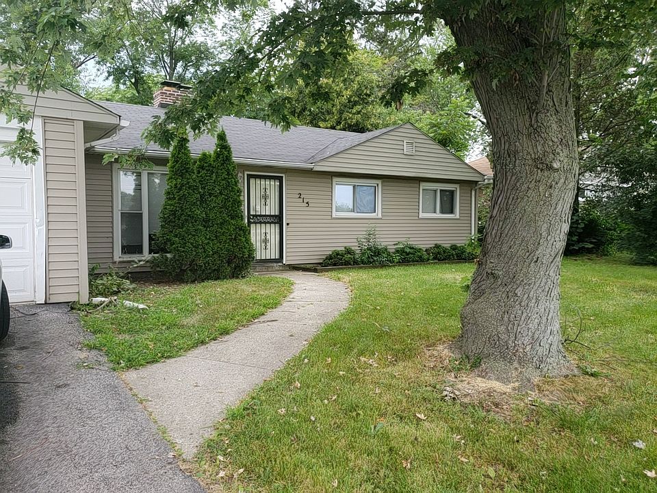 1st image of 215 Sauk Trl