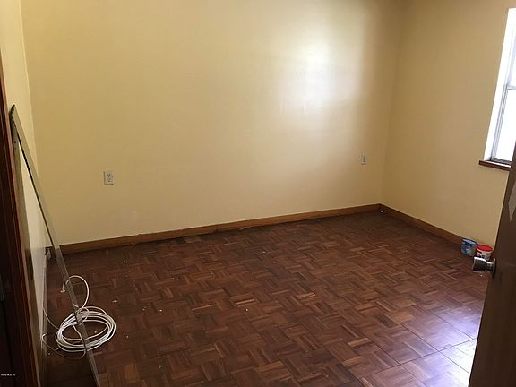 5th image of 12105 SE 88th Ct
