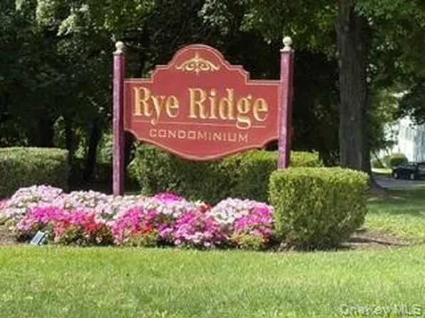 19 Avon Circle #D, Rye Brook, NY 10573