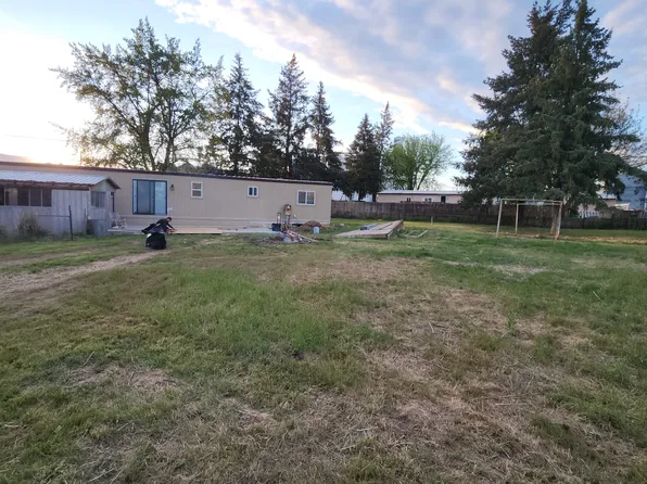 201 Chelan St, Hartline, WA 99135