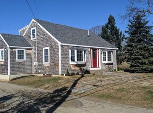 62 Jeffreys Neck Rd, Ipswich, MA 01938