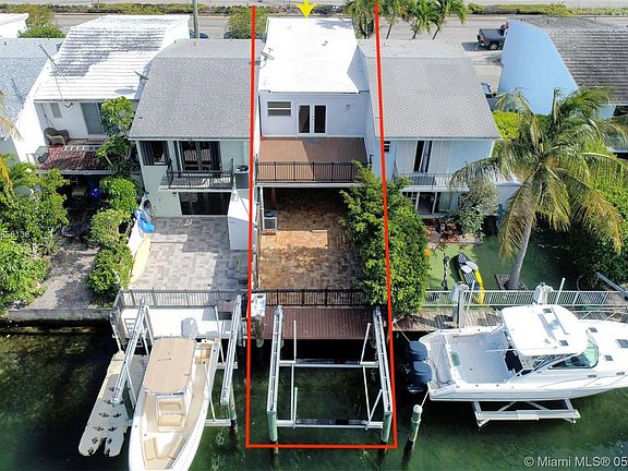 3rd image of 2141 NE 123rd St #A