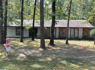 4700 Rockwood Dr N, Pine Bluff, AR 71603