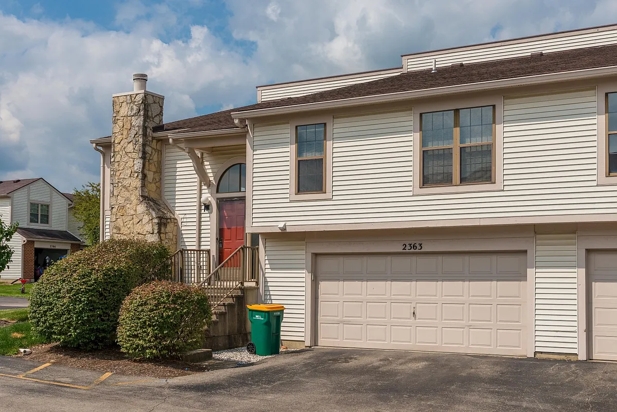 Building Photo - 2361 Fieldstone Cir