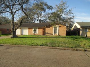 4430 Grapevine St, Houston, TX 77045