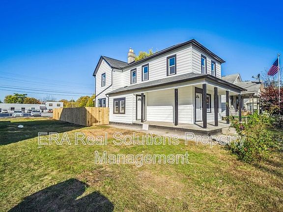 3rd image of 105 Rodgers Ave